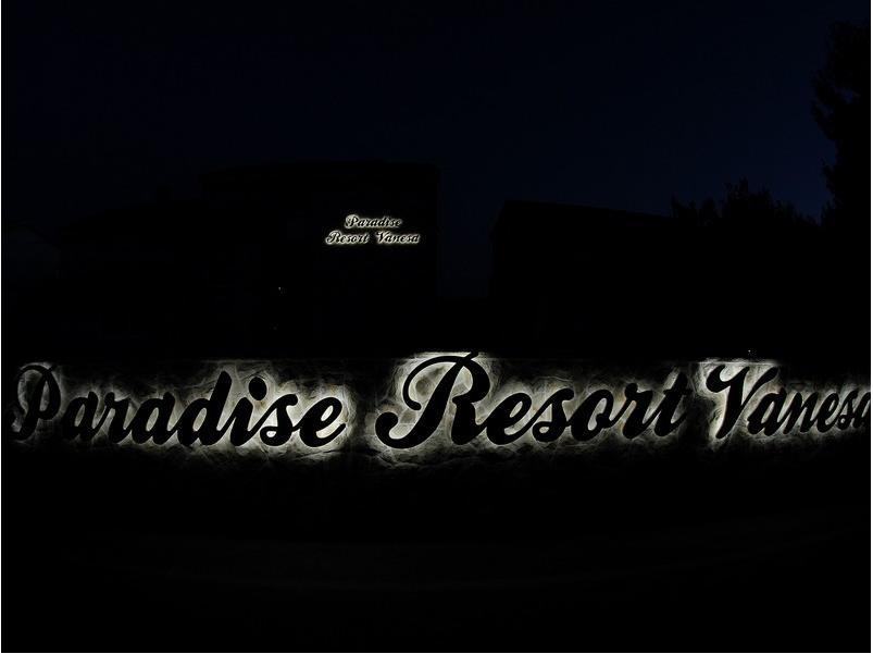 Paradise Resort Vanesa 비르 외부 사진